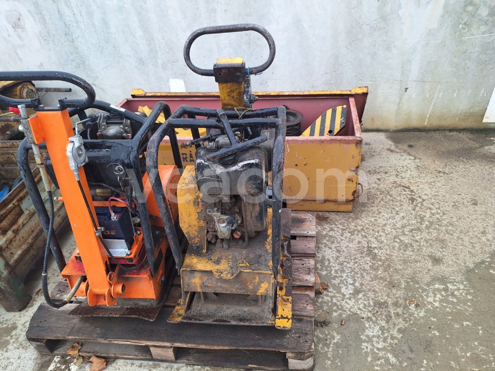 Online auction:  MSH 30