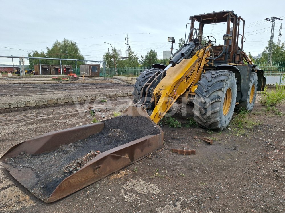Online-Versteigerung: CATERPILLAR  930H 4X4