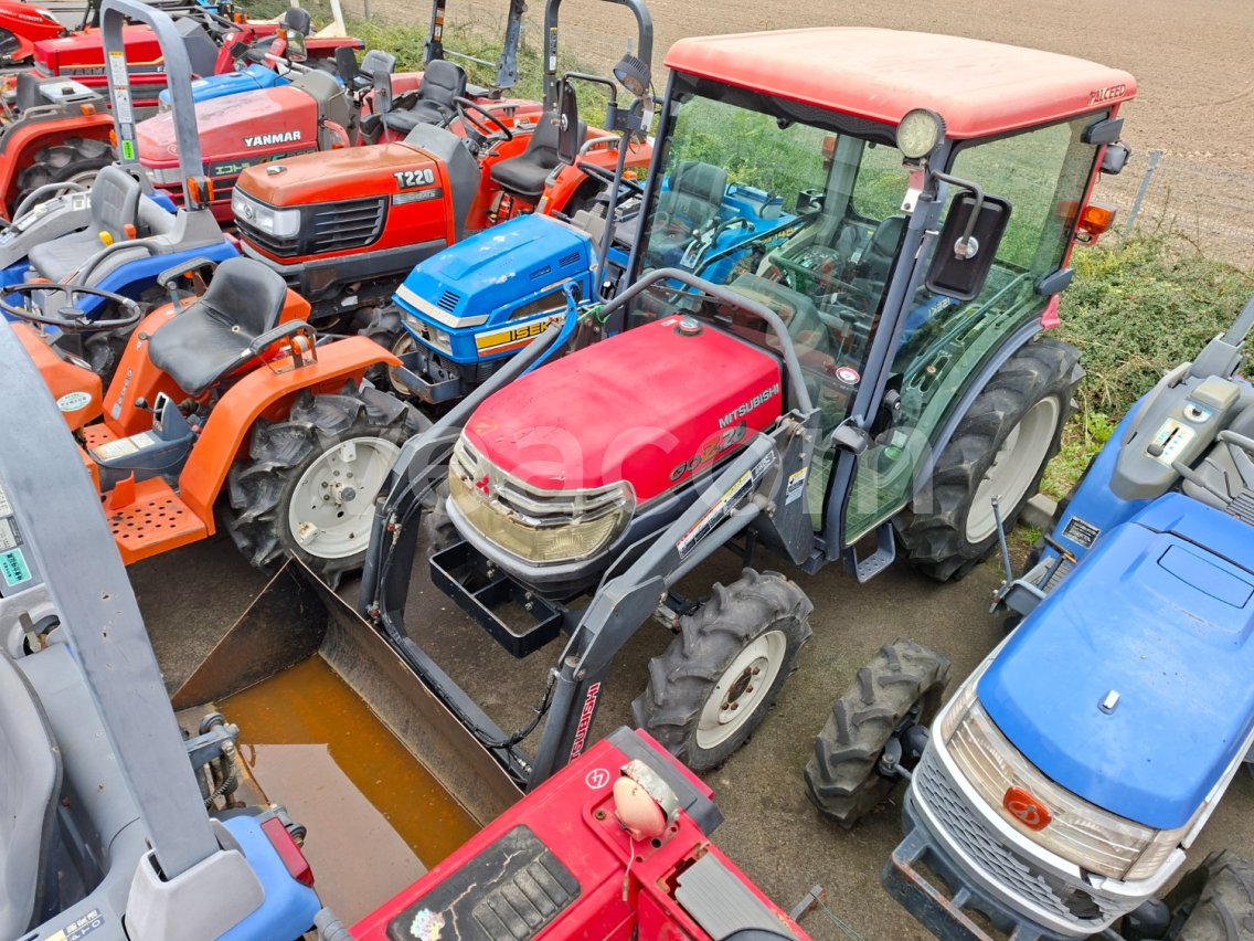 Online aukce: MITSUBISHI  GOZ 28 4X4 + NAKLADAČ