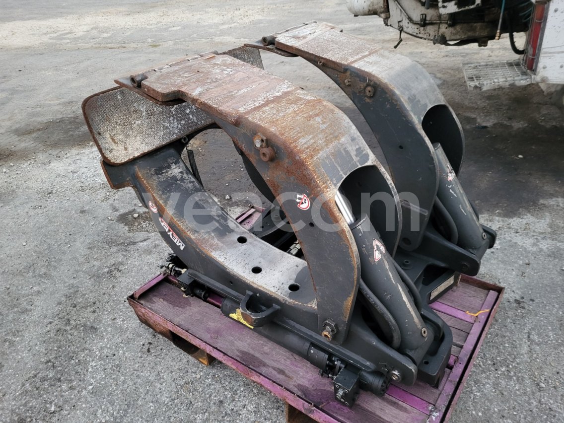 Online aukce:   MEYER 5-12606N