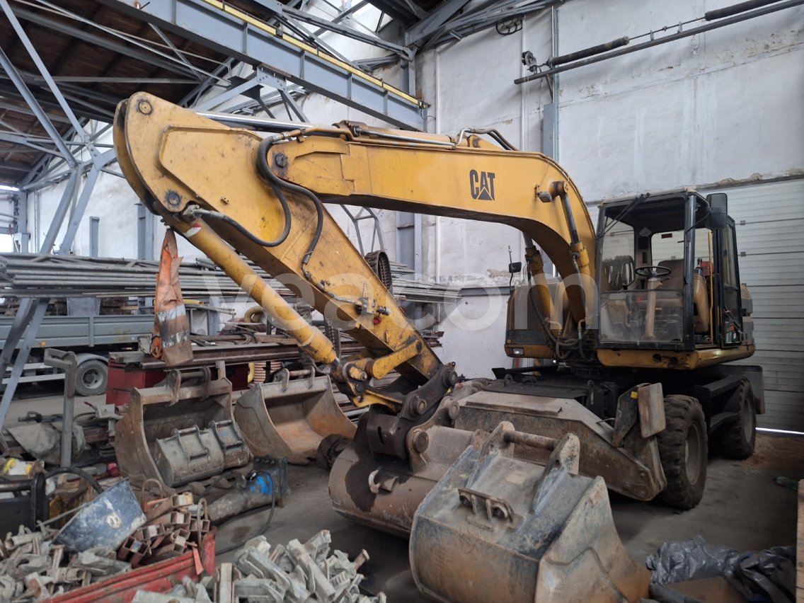 Online aukce: CATERPILLAR  M315