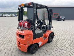 Online aukce: TOYOTA  42-7FGF15