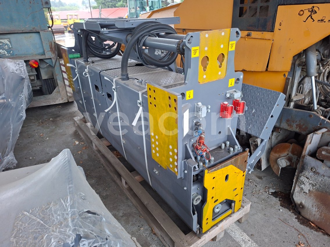 Online auction:   PEVNÁ LIŠTA VOGELE 07SB/SB 300 3 HD TV (NA FINIŠER VOGELE 1803I)