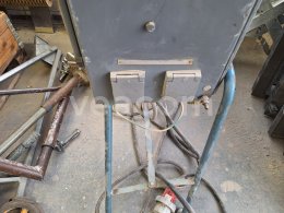 Online aukce:   UNIVERZÁLNÍ STAVEBNÍ ELEKTRICKÝ ROZVADĚČ USR-1B