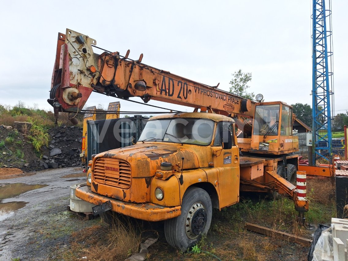 Online aukce:   T148 AD020 ČKD 6X6