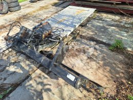 Online árverés:  MBB 750 K1TL/R HYDRAULICKÉ ČELO