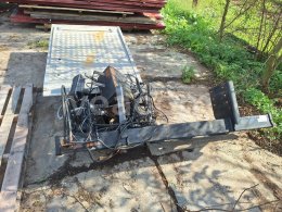 Online aukce:   MBB 750 K1TL/R HYDRAULICKÉ ČELO