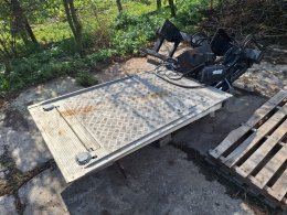 Online aukce:   MBB 750 K1TL/R HYDRAULICKÉ ČELO