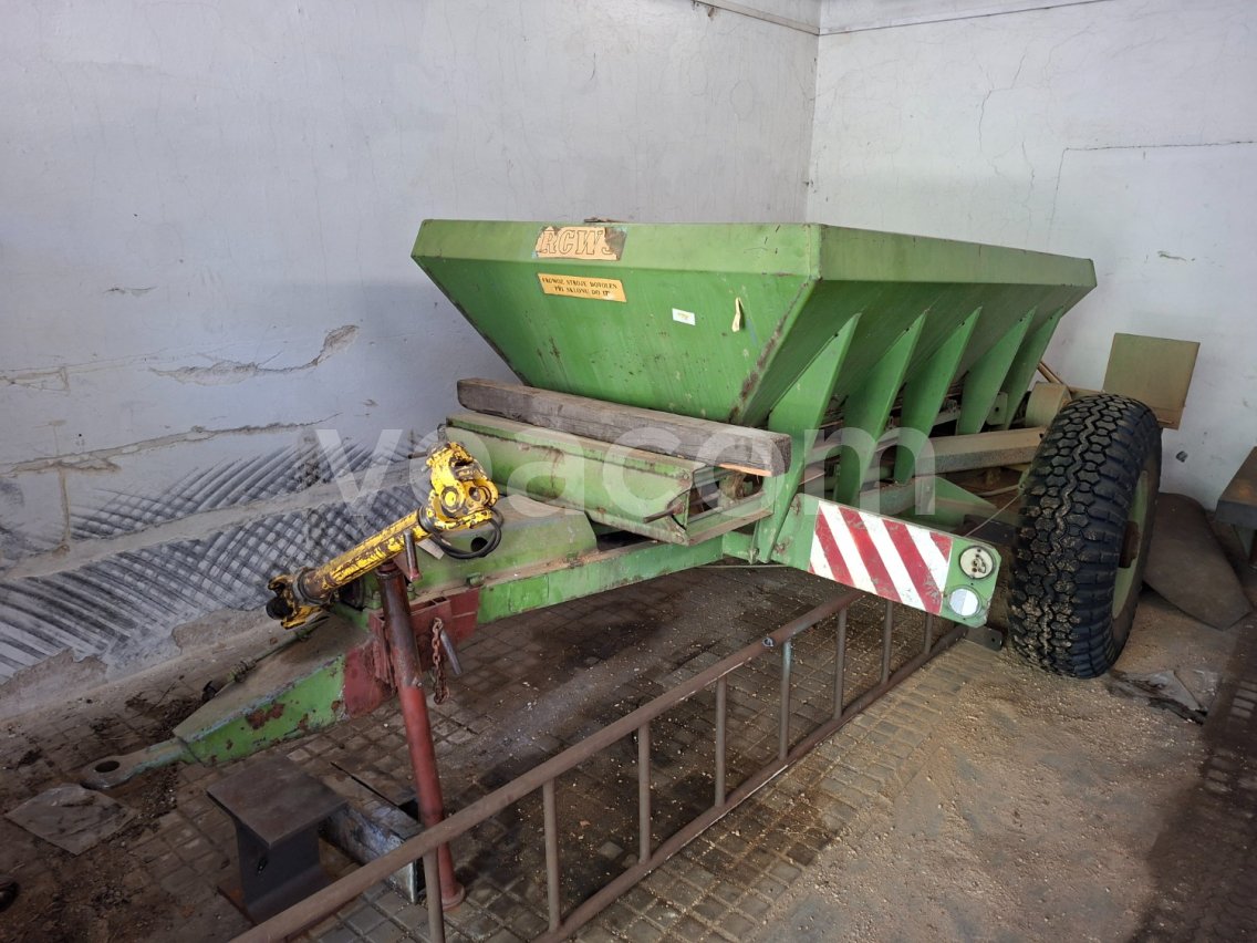 Online aukce:   AGROMET RCW 3 TAŽENÉ ROZMETADLO