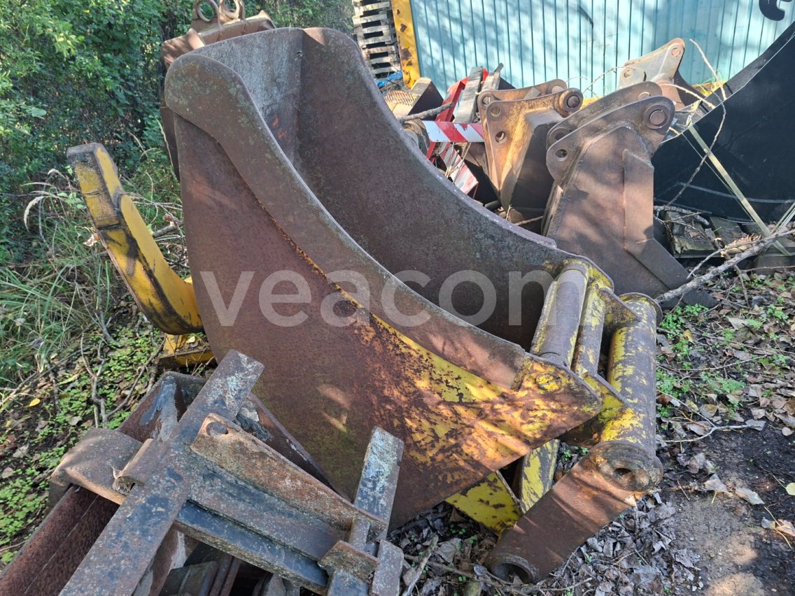 Online aukce:   LŽÍCE NA UDS 50 CM