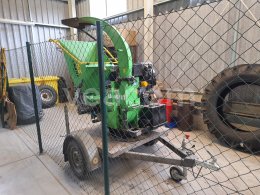 Online auction: PARAGAN  LASKI CHIPPER LS100