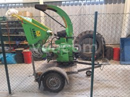 Online auction: PARAGAN  LASKI CHIPPER LS100