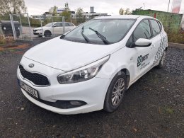Online auction: KIA  CEED
