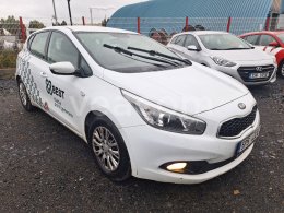 Online aukce: KIA  CEED