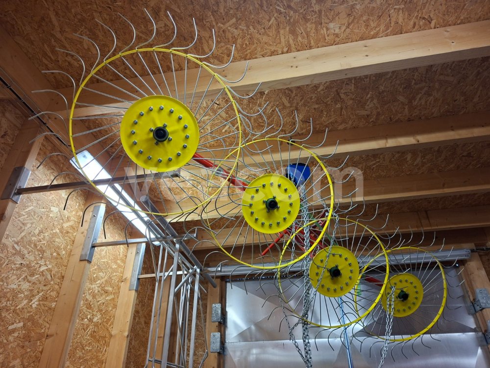 Online aukce:  SHRNOVAČ OBRACEČ JBL 4