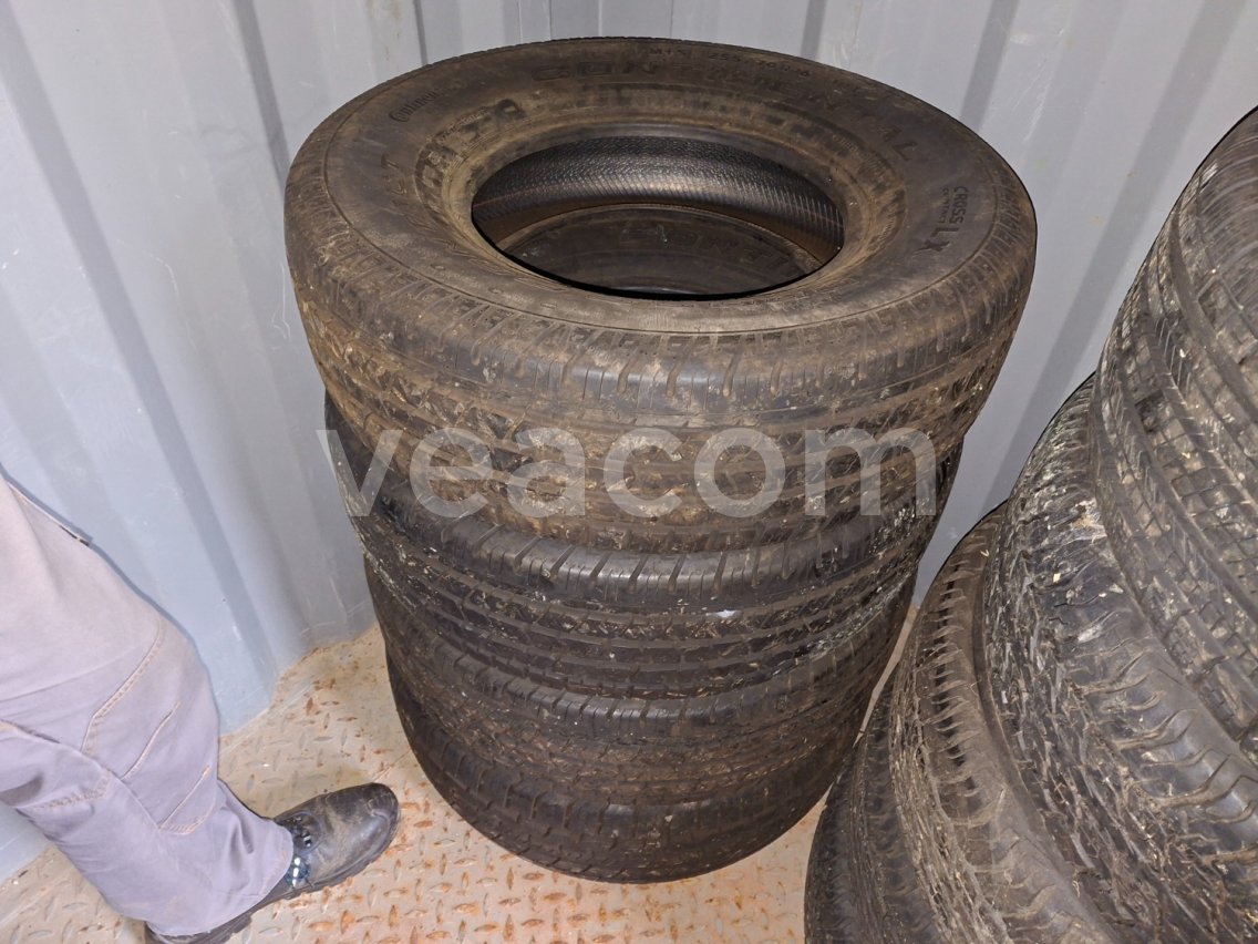 Online aukce:   4 KS PNEU CONTINENTAL CROSSCONTACT LX 255/70 R16 111T