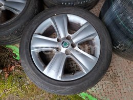 Online aukce:   4 KS PNEU NEXEN NFERA SU1 225/50 R17 98V (2,5 MM)+AL DISKY ŠKODA