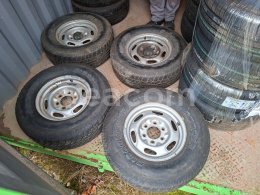 Online aukce:  4 KS PNEU COOPER DISCOVERER ATR 235/75 R15 105S +1 KS MICHELIN LTX A/T 235/75 R15