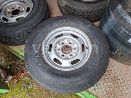 Online aukce:   4 KS PNEU COOPER DISCOVERER ATR 235/75 R15 105S +1 KS MICHELIN LTX A/T 235/75 R15