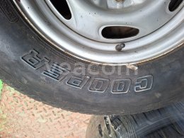 Online aukce:   4 KS PNEU COOPER DISCOVERER ATR 235/75 R15 105S +1 KS MICHELIN LTX A/T 235/75 R15