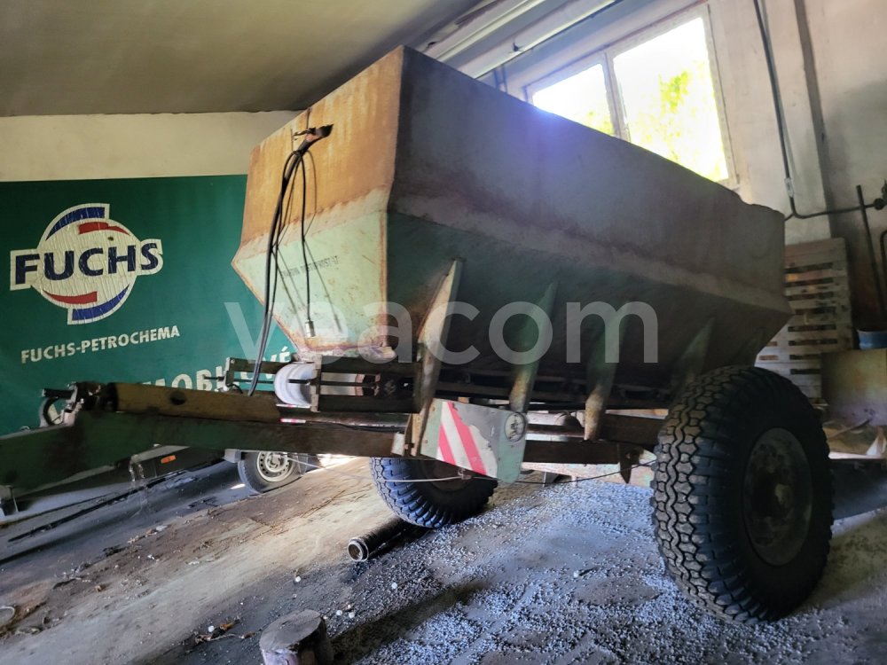 Online aukce:  PRÍVES ZA TRAKTOR-SYPAČ