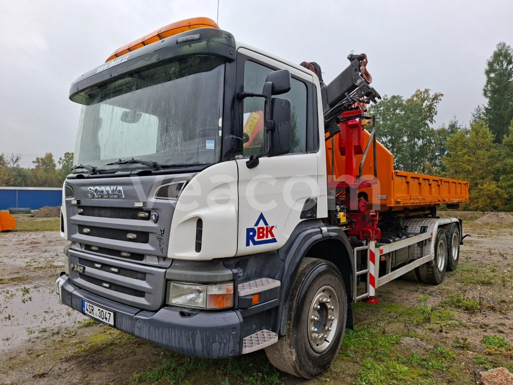 Online-Versteigerung: SCANIA  P 340 6X4 + HR