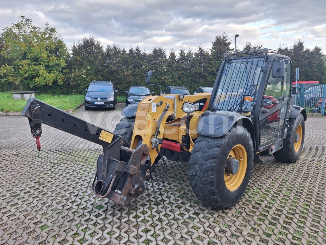 Online aukce: CATERPILLAR  TH 407 AG 4X4