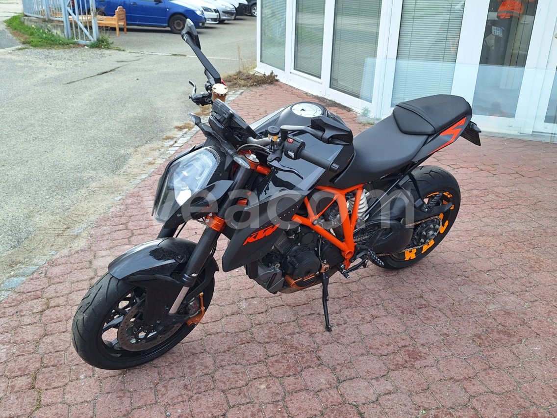Online aukce: KTM  1290 SUPERDUKE R