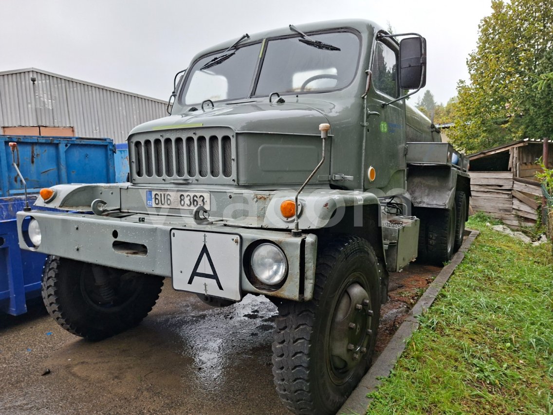 Online aukce: PRAGA  V3S 6X6