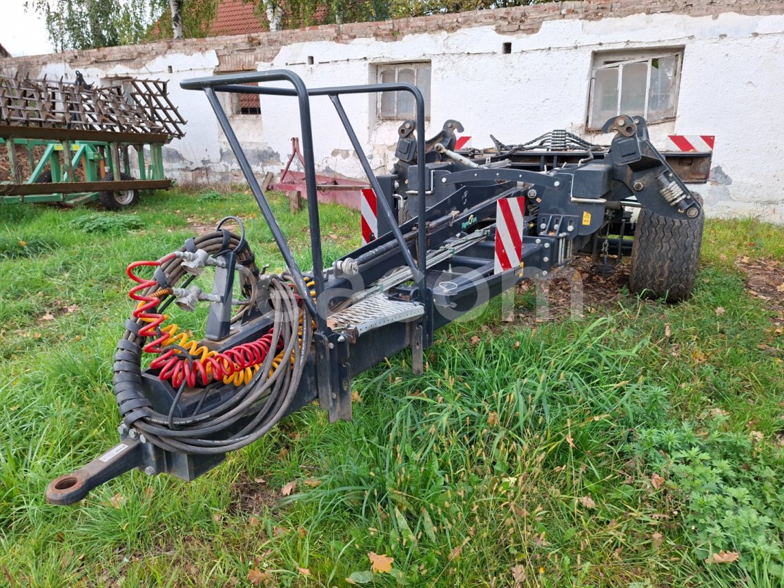 Online aukce:   AGRO TOM ATH XL 8