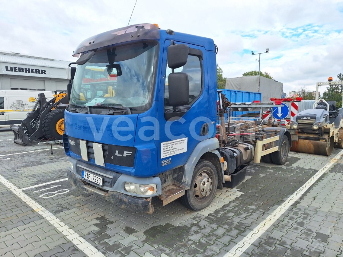 Online aukce: DAF  