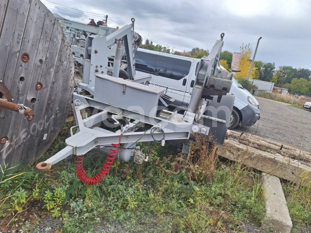 Online aukce:  HL 31.91 KABELOVÝ VŮZ