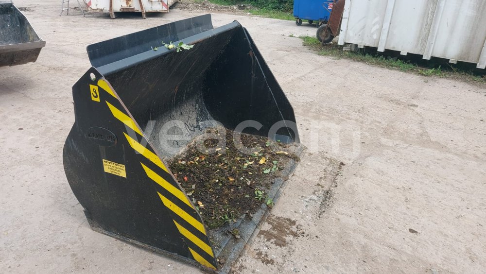 Online árverés:  KAME - VM VL