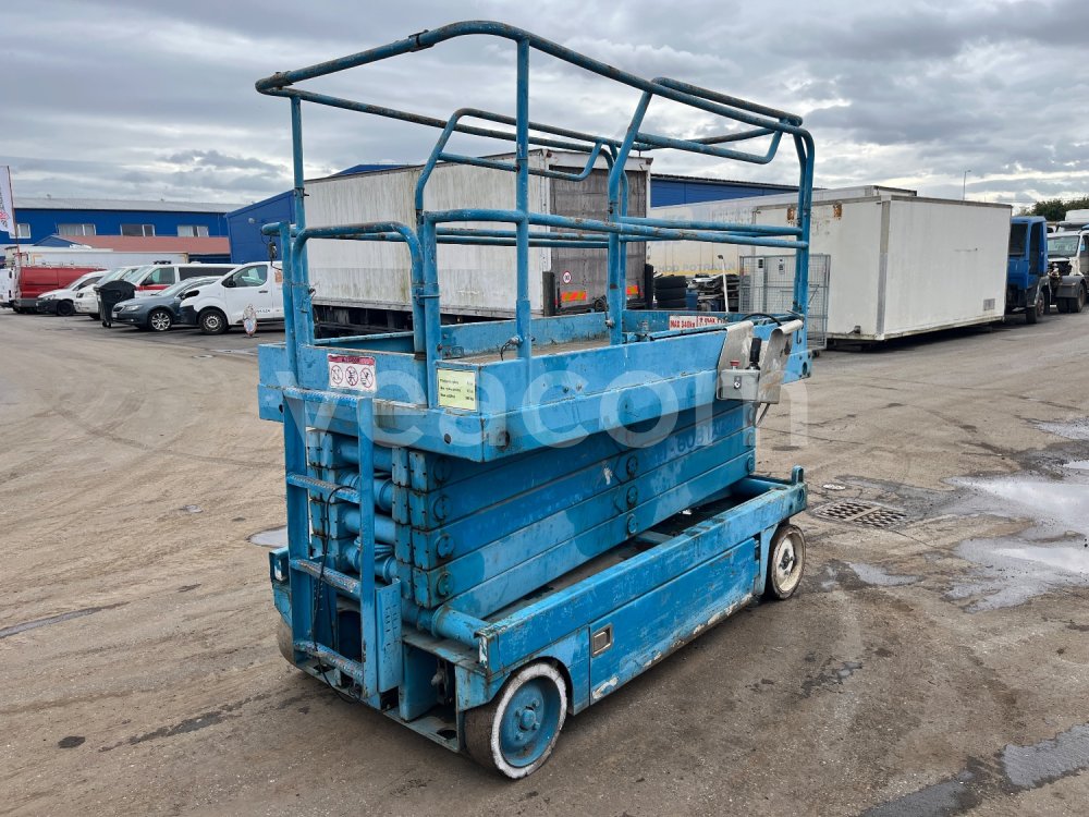 Online-Versteigerung: UPRIGHT  X 32 N