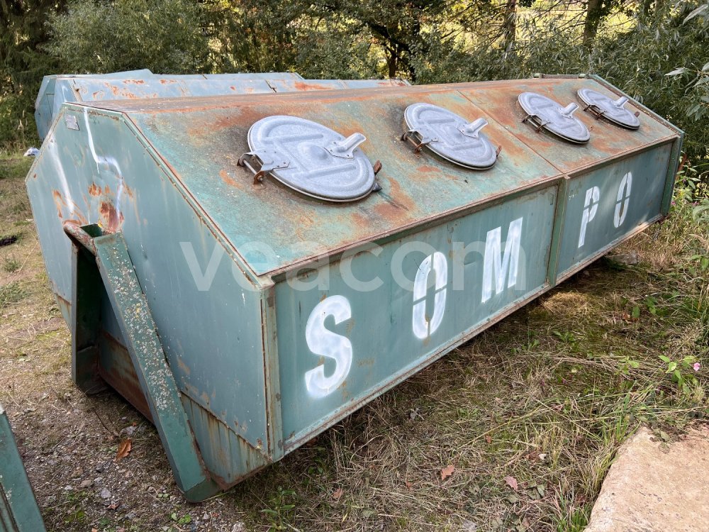 Online árverés:  (4) KONTEJNER 7 M3