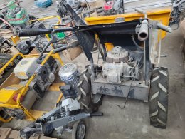 Online aukce:   THWAITES MACH 300