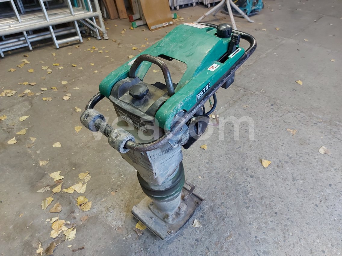 Online auction: WACKER  BS 700