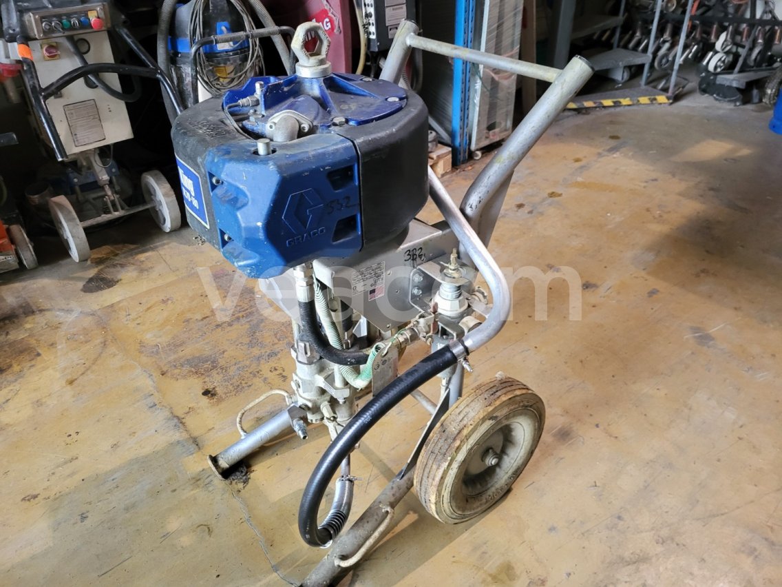 Online auction:   GRACO KING XL70-180