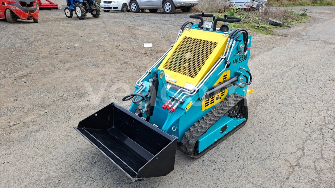 Online aukce:   MACH PRO MPS330
