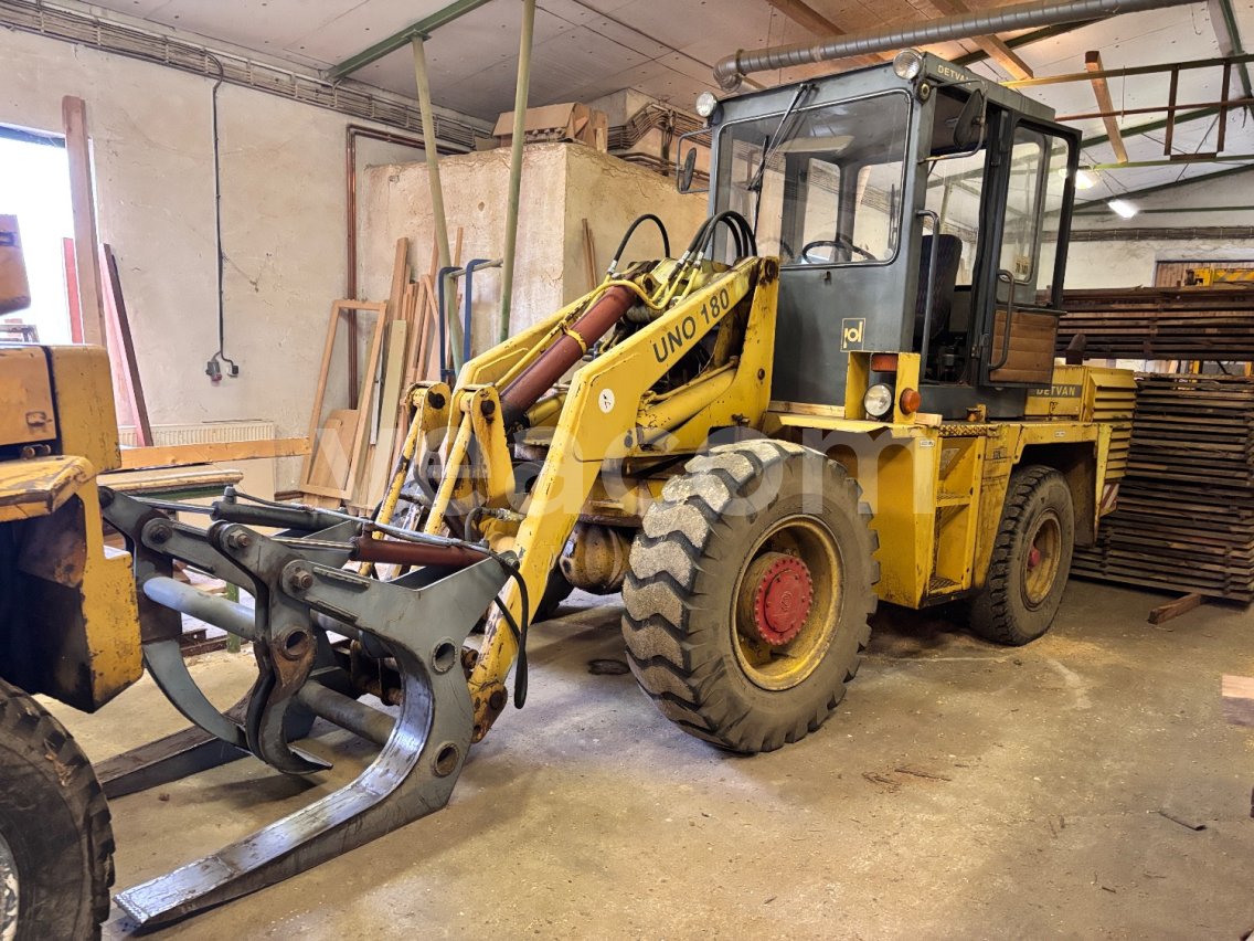 Online aukce: DETVAN  UNO 180 4X4