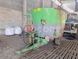 Online aukce:  ČERNÍN HE 11