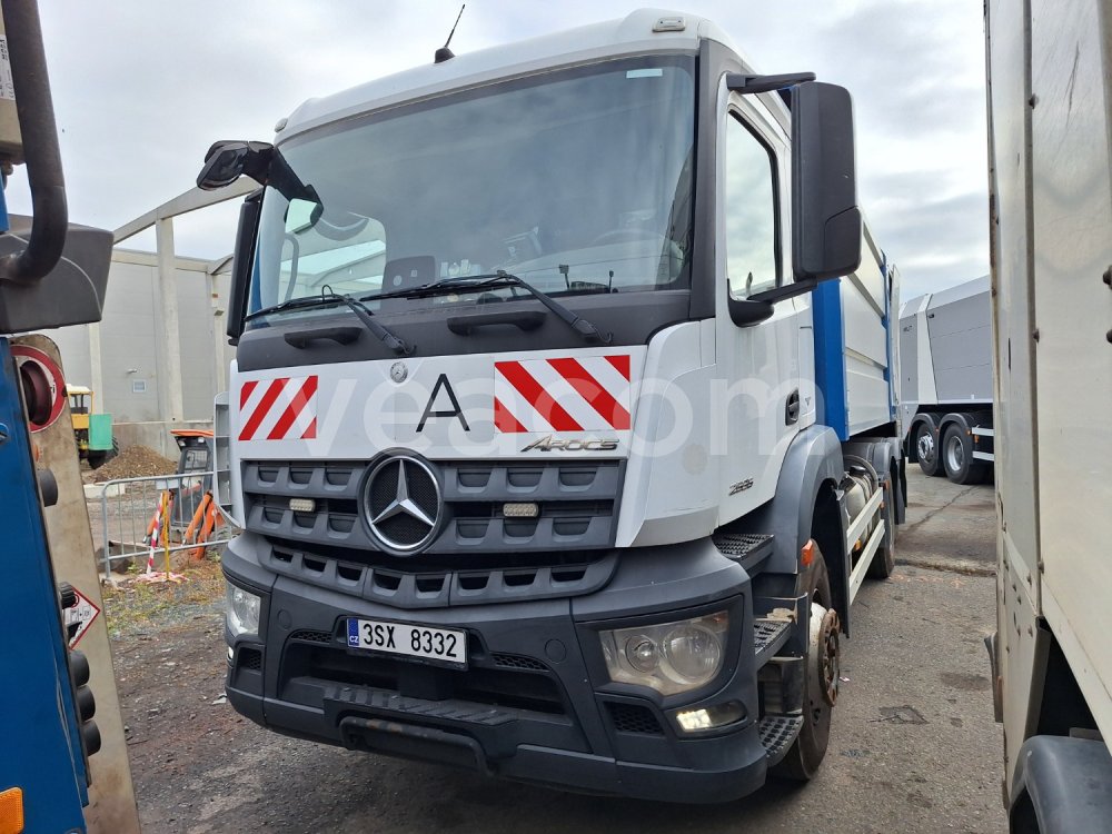 Online aukce: MB  AROCS 2535 6X2