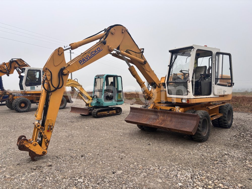 Online aukce: LIEBHERR  A 310 B