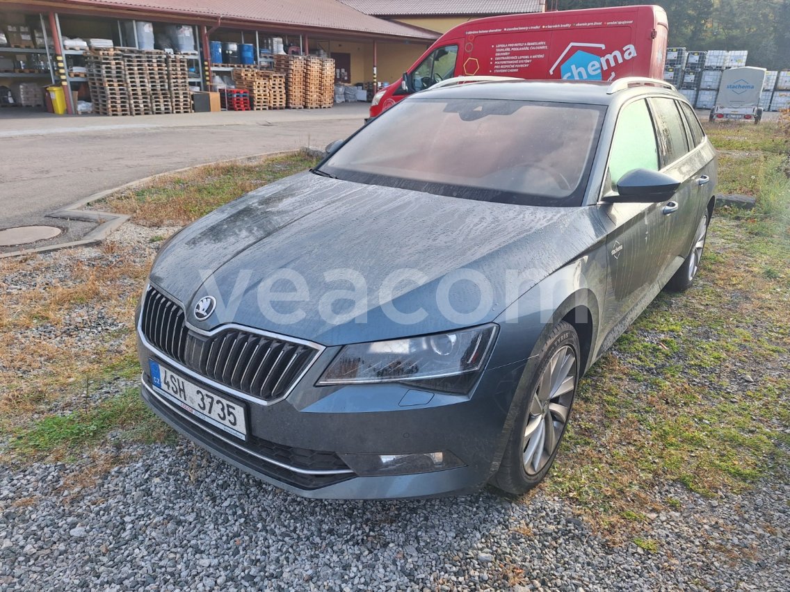 Online aukce: ŠKODA  SUPERB 4X4