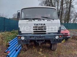 Online auction:   T 815 S3 26 208 6x6.2