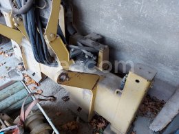 Online auction:   Caterpillar Podkop