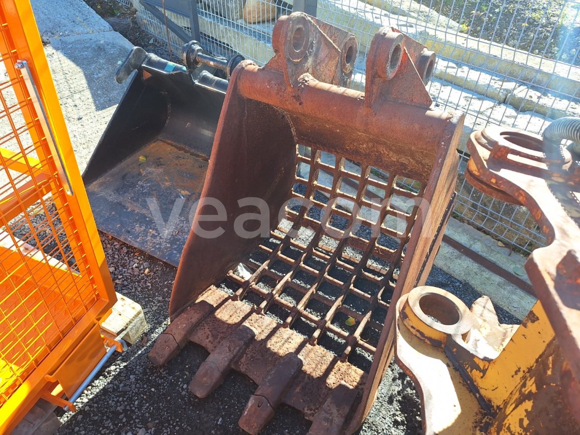 Online aukce:   LŽÍCE SÍTO 80 CM