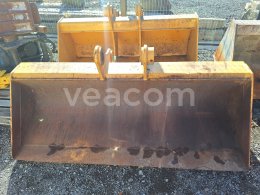 Online aukce:   LOPATA 220 CM