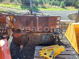 Online aukce:   DEMOLIČNÍ KLEŠTĚ NA BAGR HORNÍ