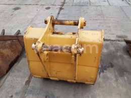 Online auction: CATERPILLAR  Lopata 75cm(4)